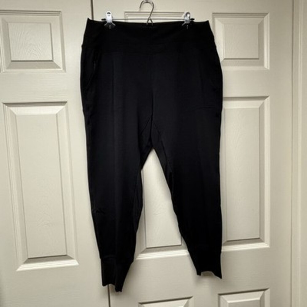 Athleta Women’s Joggers With Zipper Pockets Black Size XL